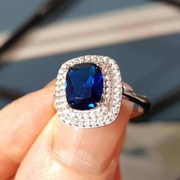 Dazzling Simulated Blue Sapphire Statement Ring - Picture 4 of 8